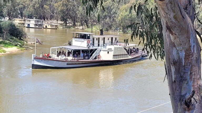 Murray River Paddle Steamer Murray River Paddle Steamer
